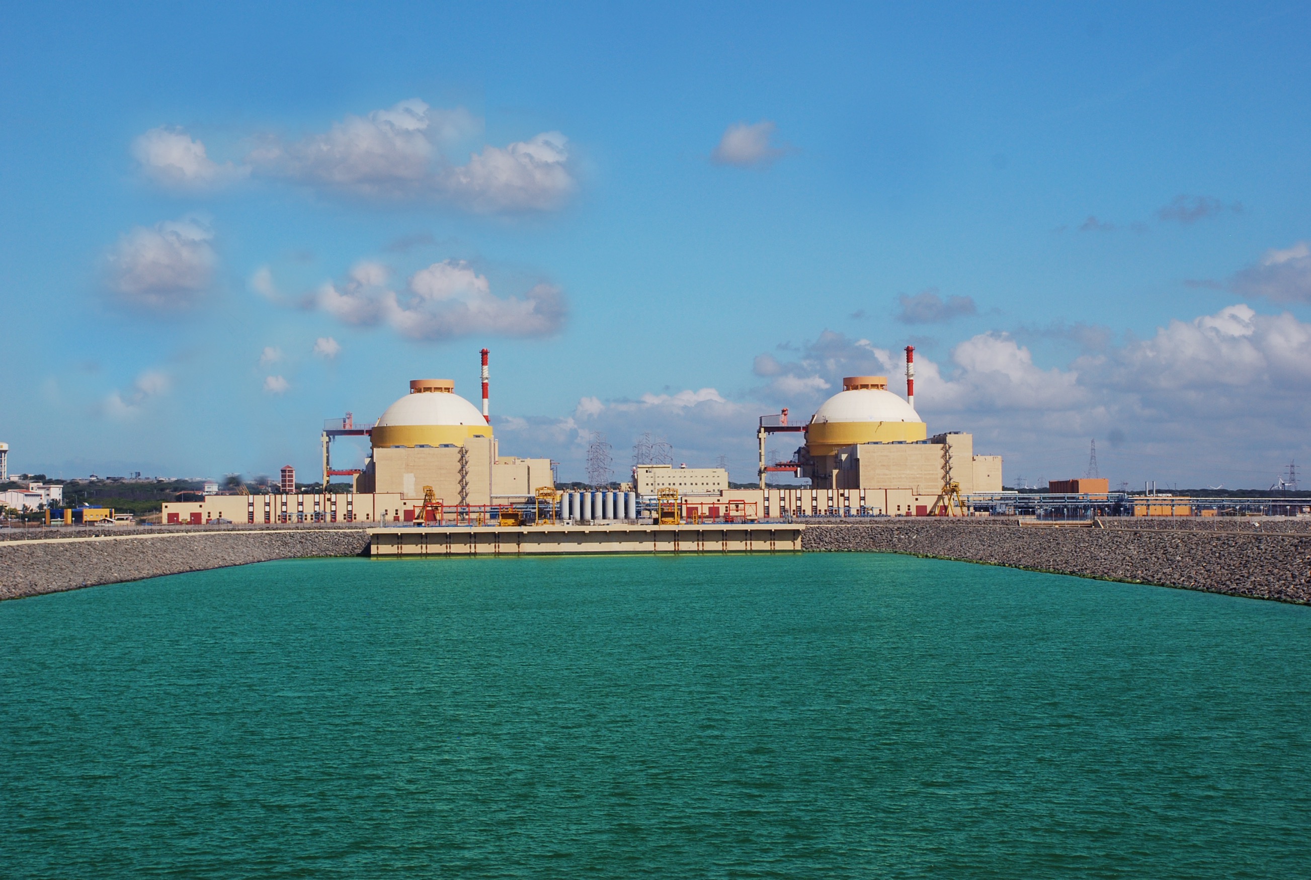 Rosatom supplies the new model of nuclear fuel to India enabling Kudankulam NPP to start operations in longer fuel cycle