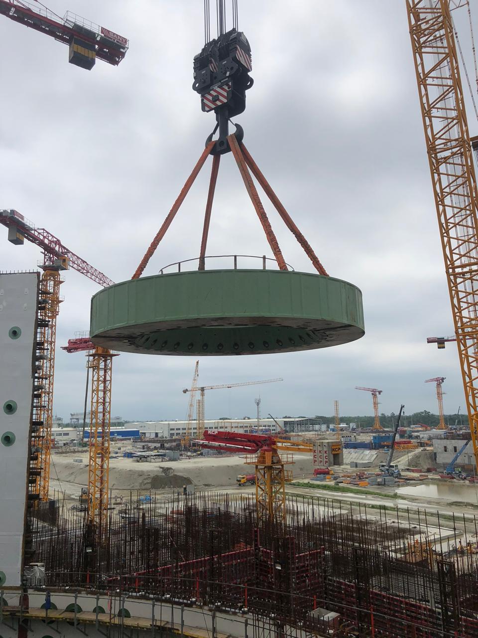 Installation of reactor support truss of Unit 2 at Rooppur NPP construction site is completed